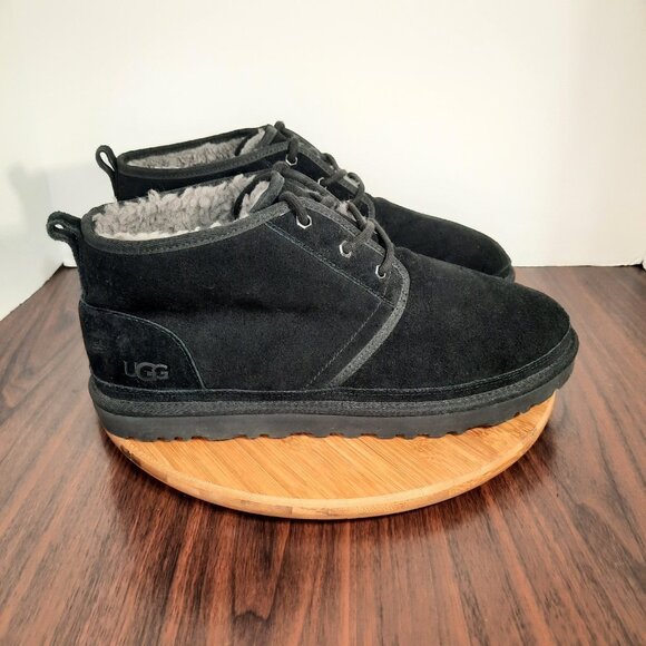 UGG Neumel Mens Size 13 Chukka Boots Black Suede Leather Shearling Lined $150 - Picture 1 of 10